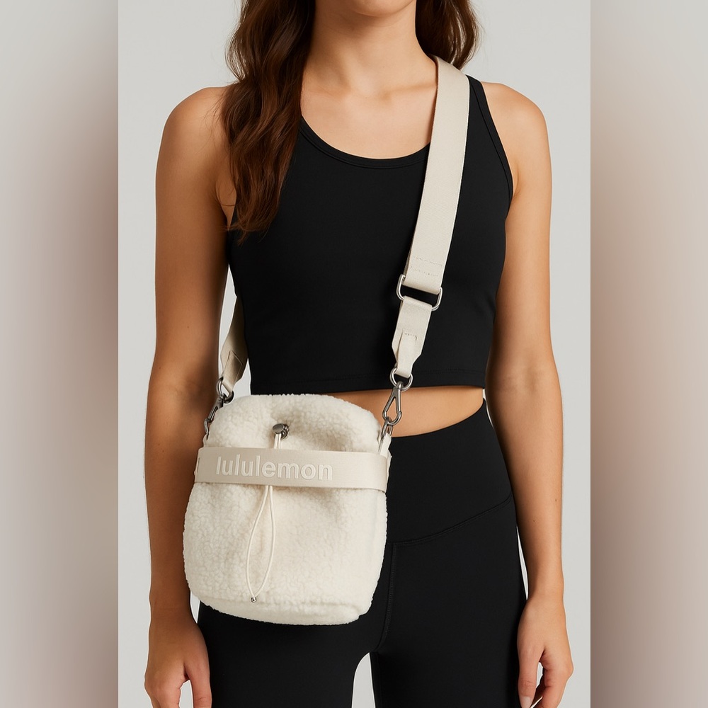 Lululemon Sherpa Fleece Drawstring Bucket Bag – Off White O/S